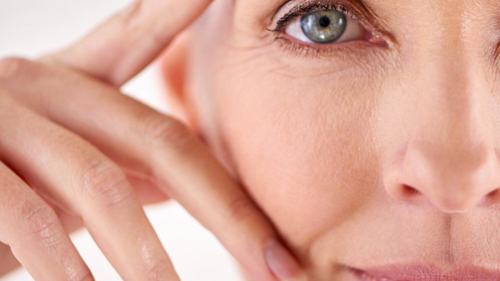 A middle aged woman's eye